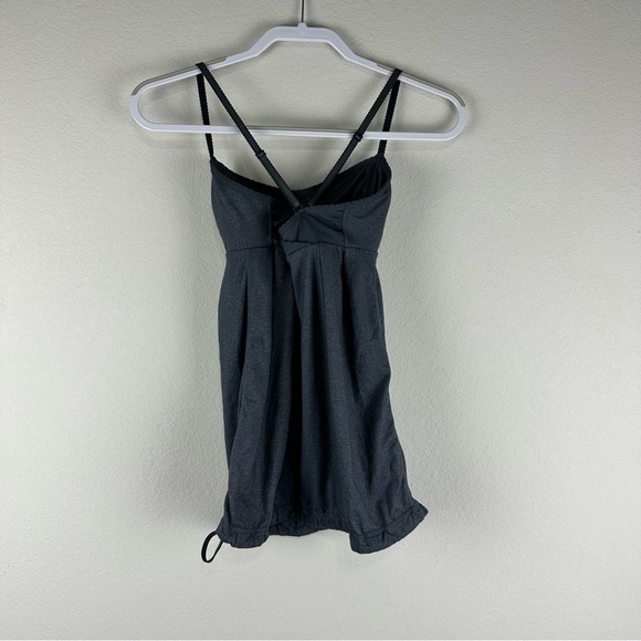 Lululemon Goal Gray Graceful Flow Athletic Athleisure Tank Top Size 4 - Picture 3 of 6